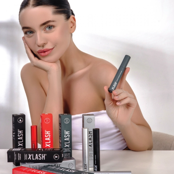Подкручивающая термотушь с сывороткой для роста ресниц XLASH Curling Growth Mascara, 7 г